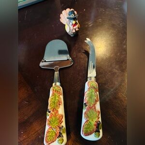 Leaf Design Cheese Knife and Slicer Set